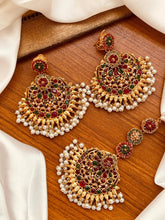 Palki Nauratan Earrings with Bindiya