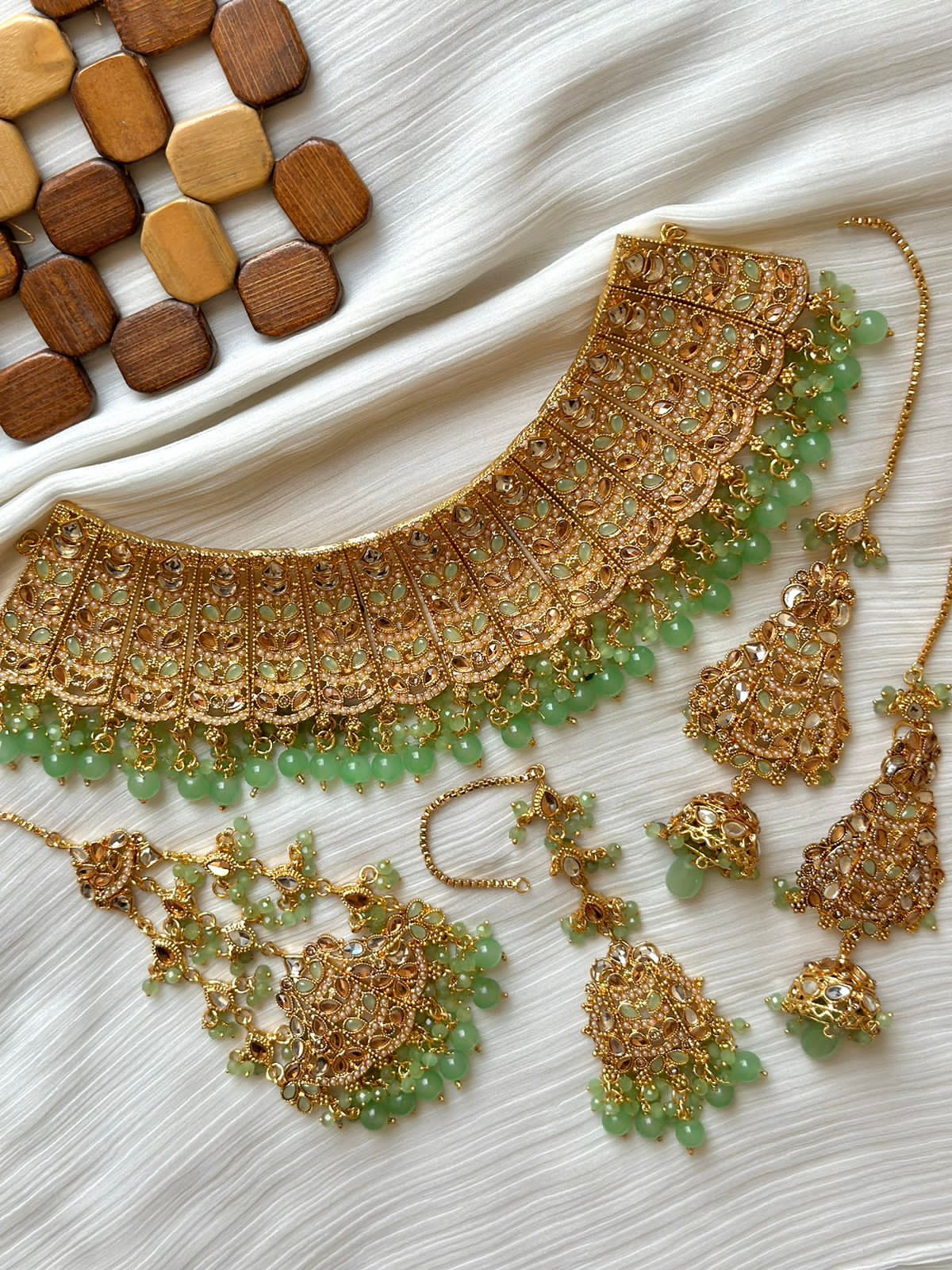 Fancy Kundan set with Earrings Tika & Jhoomar